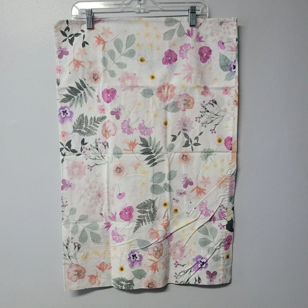 Urban Outfitters UO Floral Pressed Flowers Cotton Pillowcase Set White Purple‎